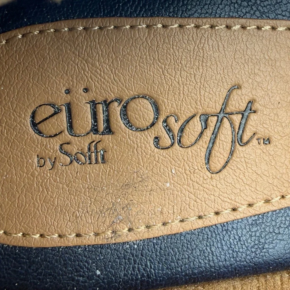EuroSoft by Sofft Block Heel Loafers 8M Navy Blue Lug Sole Moc Toe Slip On Shoes